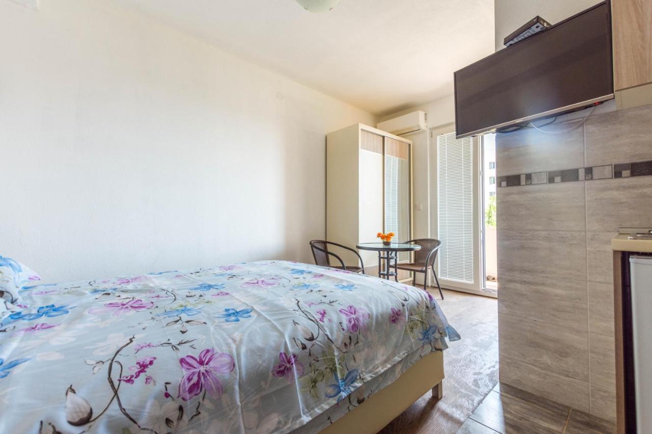 Apartments Elena Будва Экстерьер фото