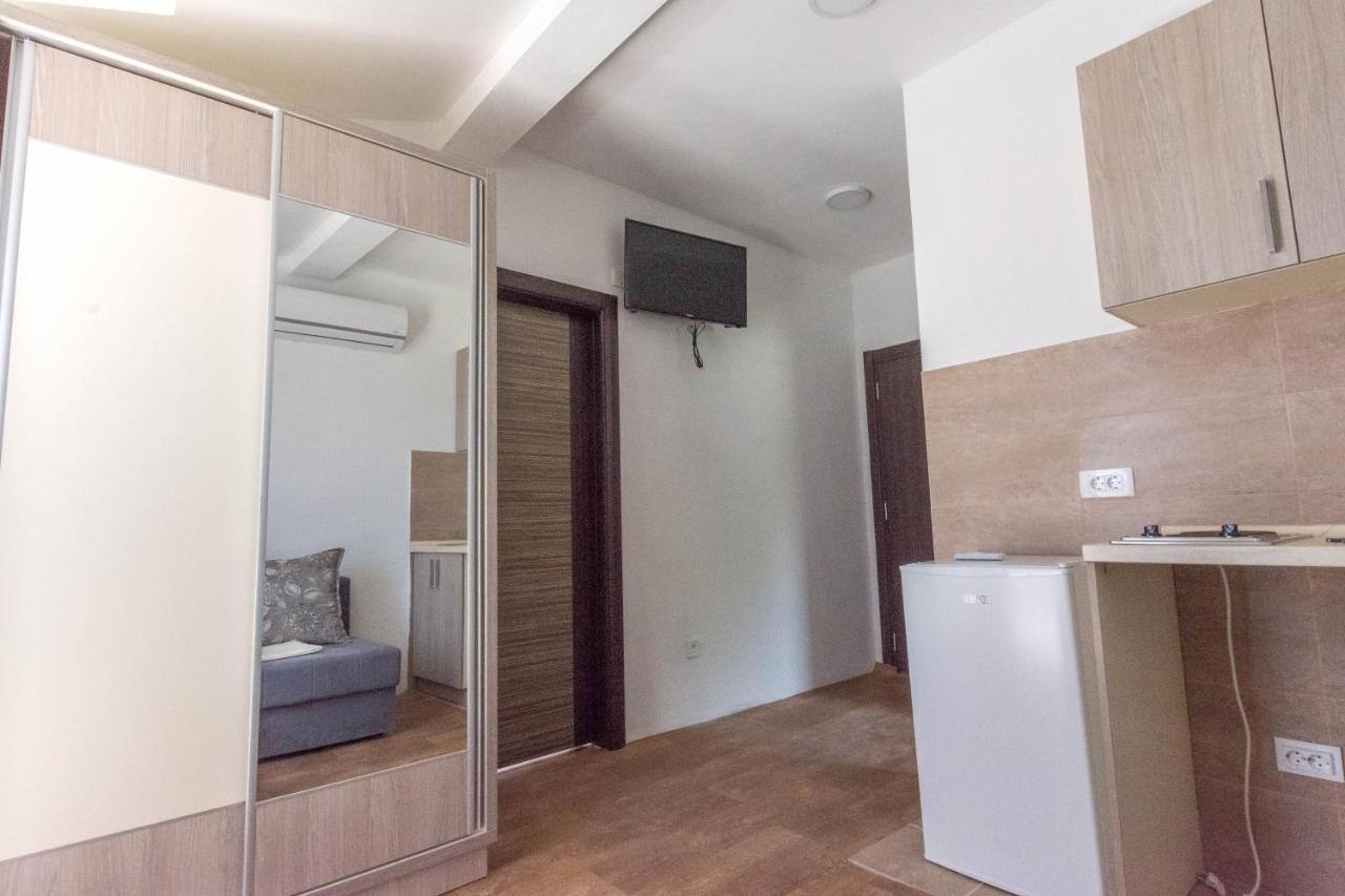 Apartments Elena Будва Экстерьер фото